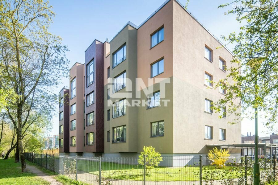 3 rooms apartment for sell Klaipėdoje, Centre, Birutės g.