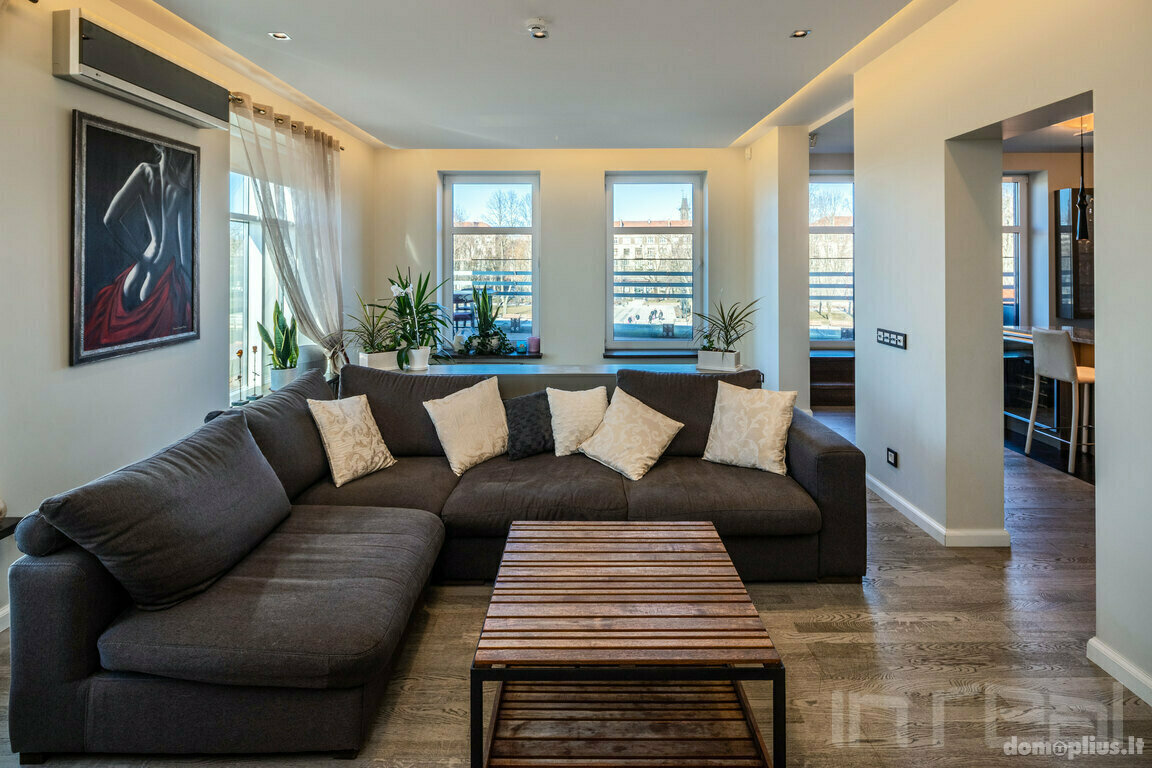 Продается 3 комнатная квартира Klaipėdoje, Senamiestyje, Turgaus g.