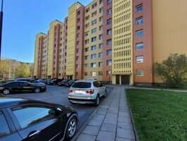 4 kambarių butas Šiauliuose, Dainiuose, Aido g.
