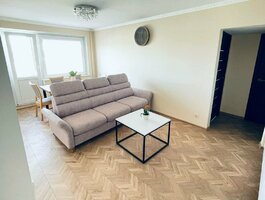 Parduodamas 3 kambarių butas Klaipėdoje, Debrecene, Naujakiemio g.