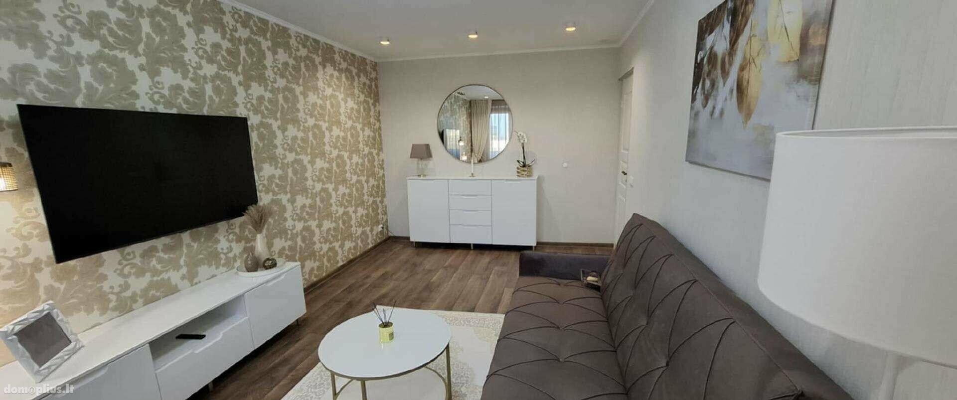 Продается 2 комнатная квартира Klaipėdoje, Debrecene, Šilutės pl.