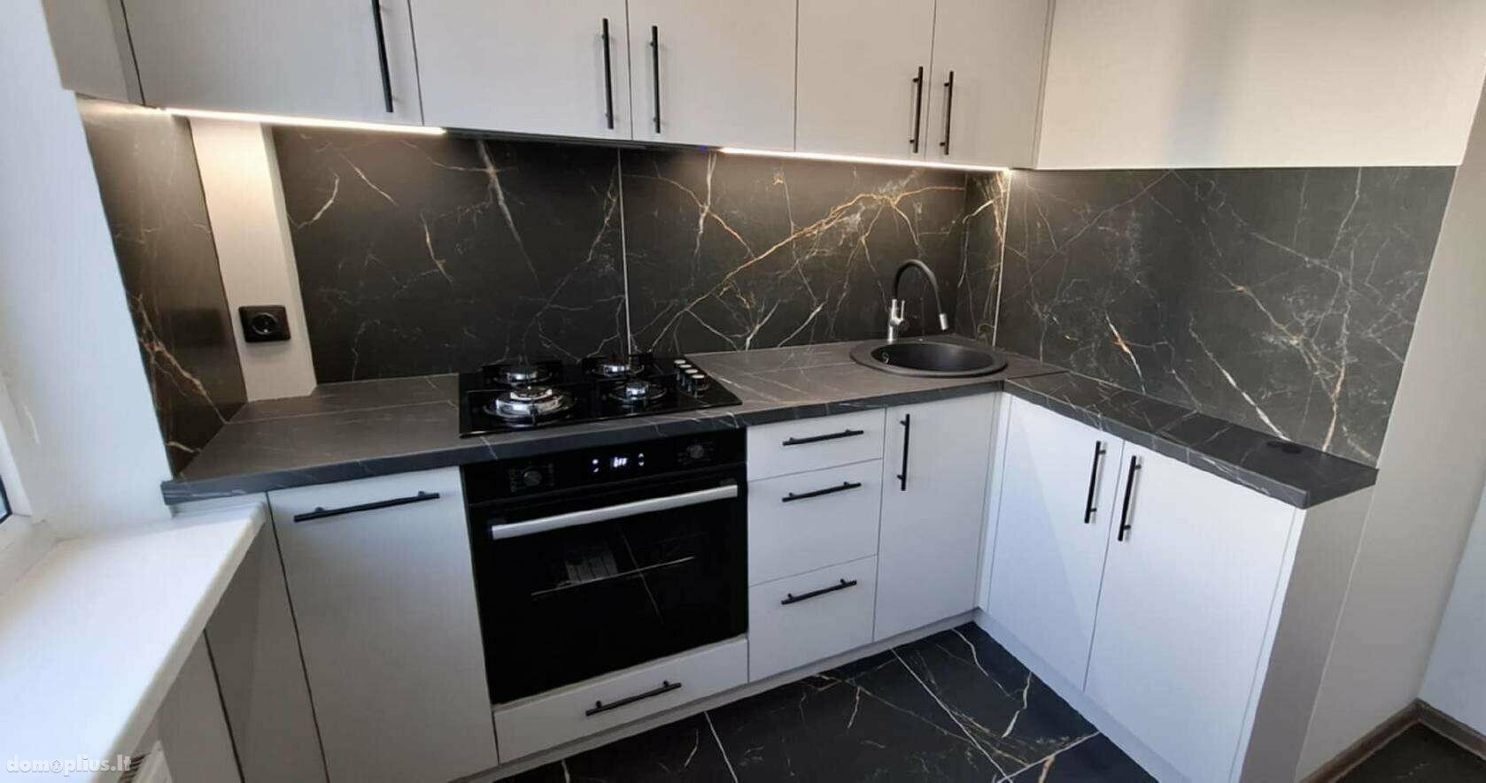 Продается 2 комнатная квартира Klaipėdoje, Debrecene, Šilutės pl.