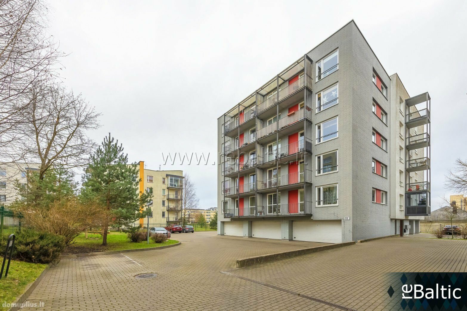 Parduodamas 3 kambarių butas Vilniuje, Antakalnyje, Žolyno g.