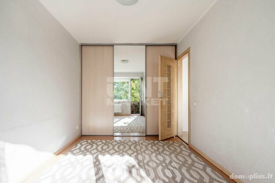 3 rooms apartment for sell Klaipėdoje, Centre, Vytauto g.