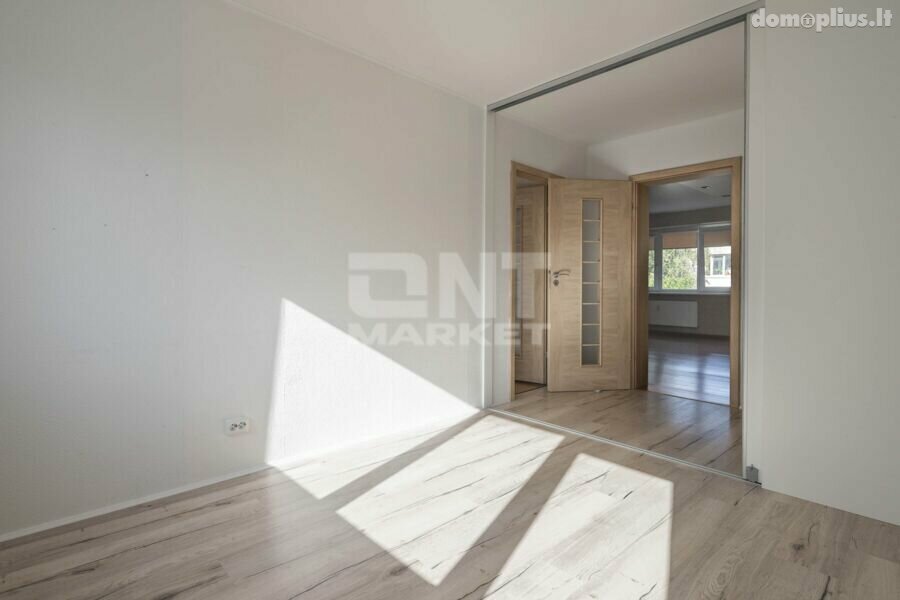 3 rooms apartment for sell Klaipėdoje, Centre, Vytauto g.