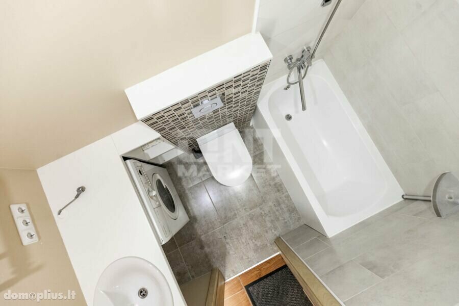 3 rooms apartment for sell Klaipėdoje, Centre, Vytauto g.
