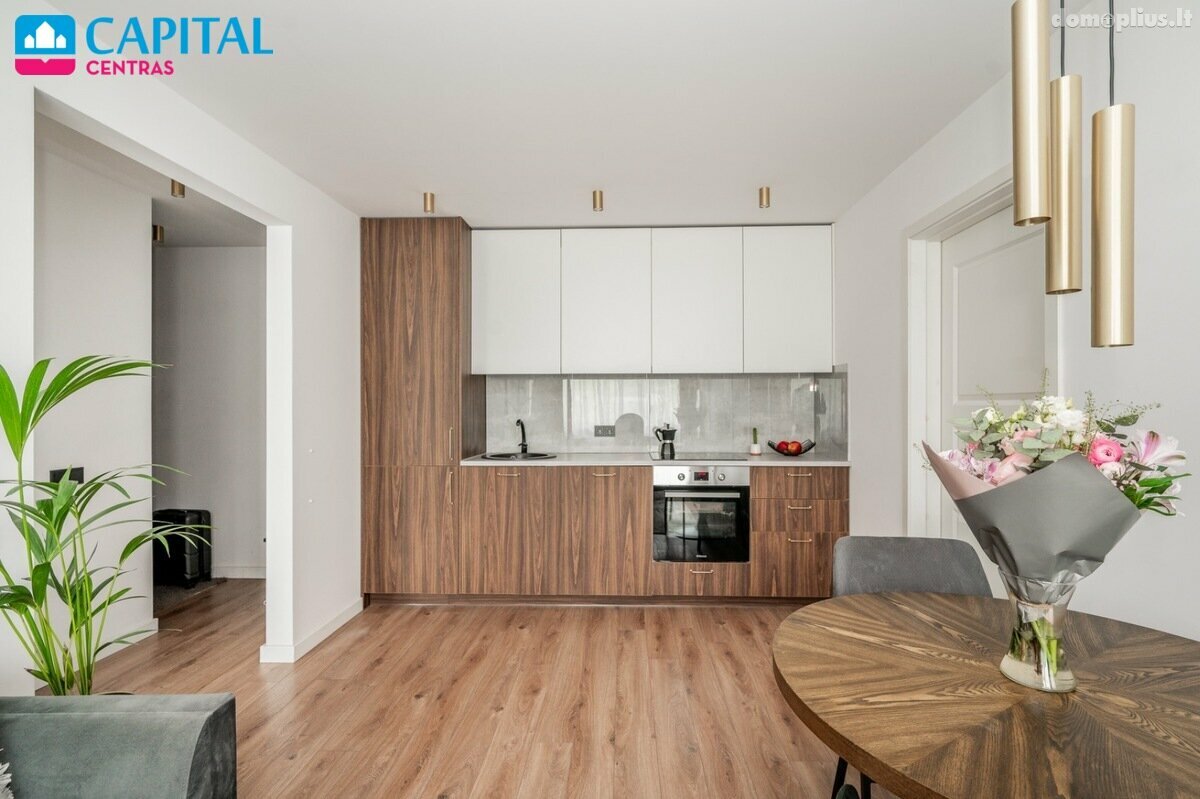 Продается 3 комнатная квартира Vilnius, Vilniuje, Apkasų g.