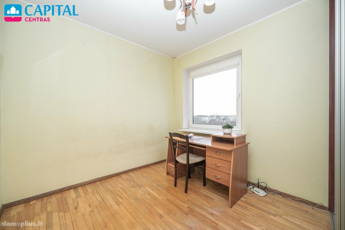 Продается 3 комнатная квартира Vilniuje, Pašilaičiuose, Medeinos g.