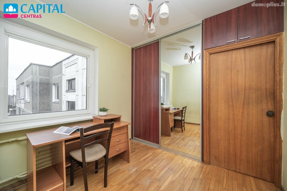 Продается 3 комнатная квартира Vilniuje, Pašilaičiuose, Medeinos g.