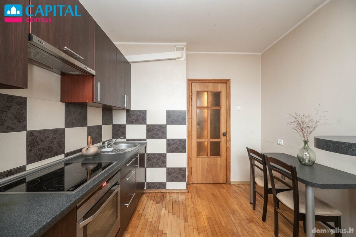 Продается 3 комнатная квартира Vilniuje, Pašilaičiuose, Medeinos g.