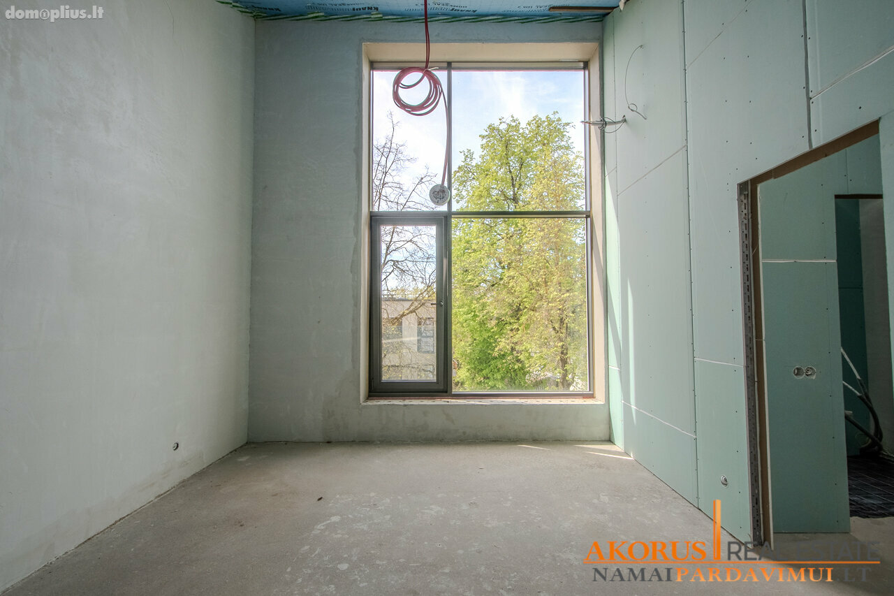 Parduodamas 4 kambarių butas Vilniuje, Žvėryne, Lūšių g.