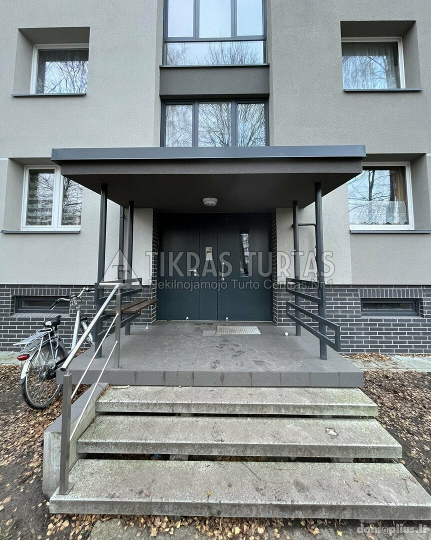 Parduodamas 3 kambarių butas Klaipėdoje, Mažojo kaimelio, Vilhelmo Berbomo g.