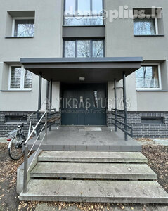 Parduodamas 3 kambarių butas Klaipėdoje, Mažojo kaimelio, Vilhelmo Berbomo g.