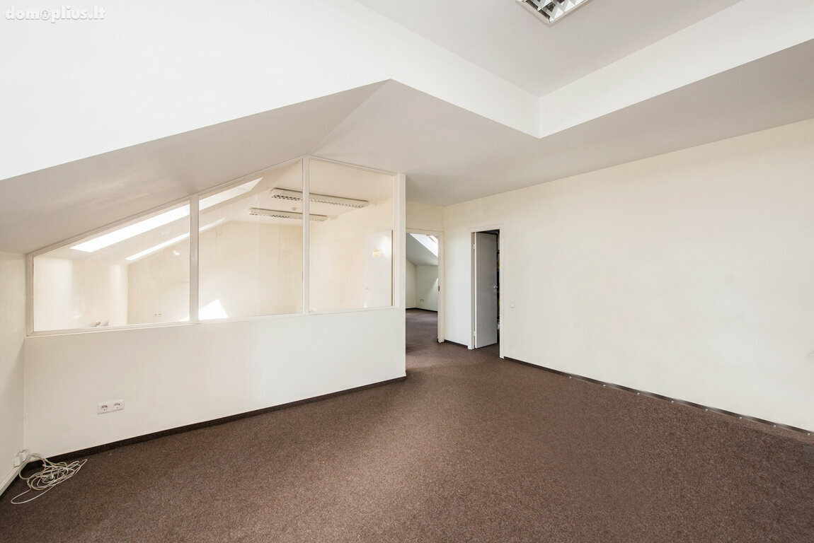 Продается 5 комнатная квартира Vilniuje, Šnipiškėse, Kalvarijų g.