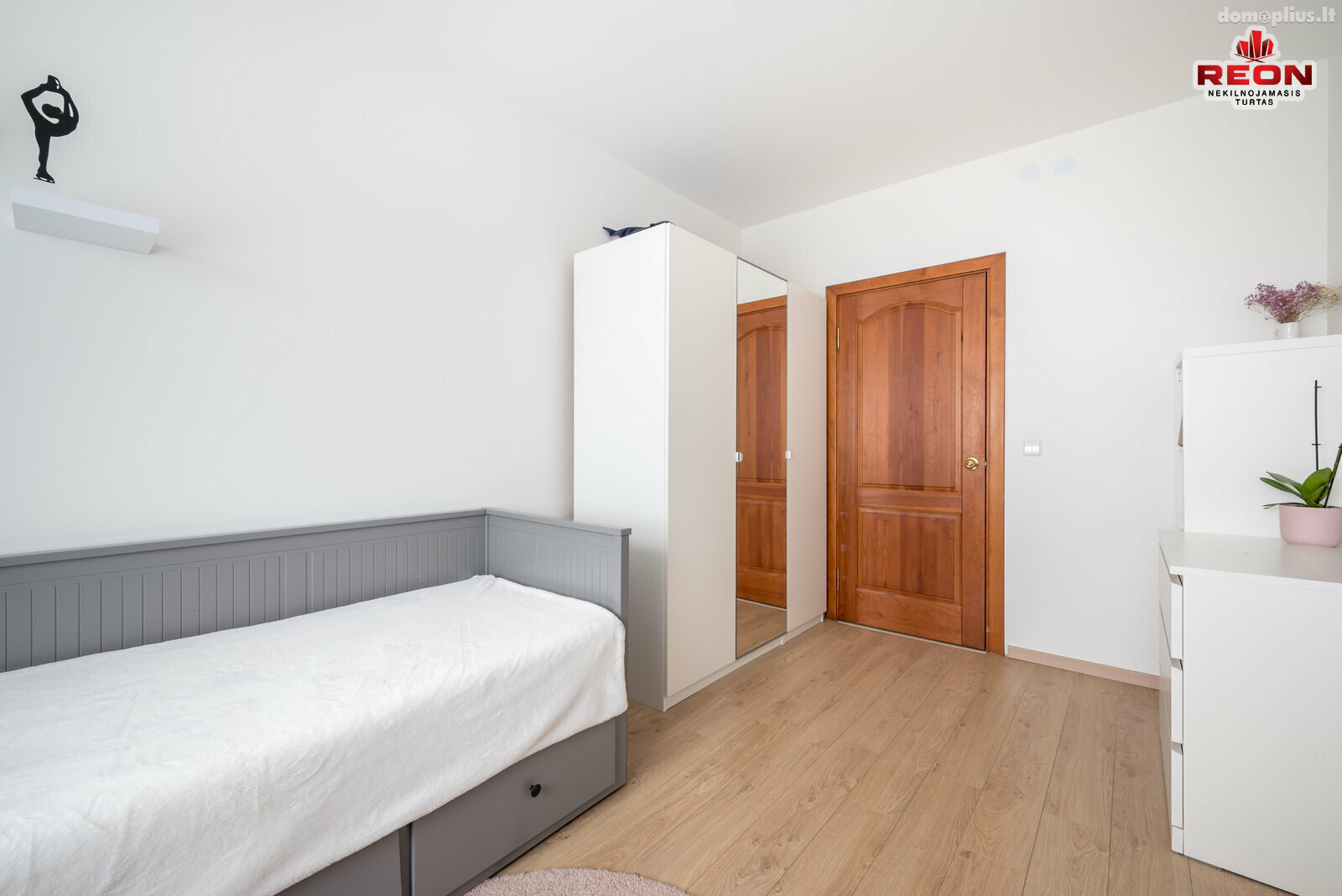 Продается 3 комнатная квартира Vilniuje, Žirmūnuose, Žirmūnų g.