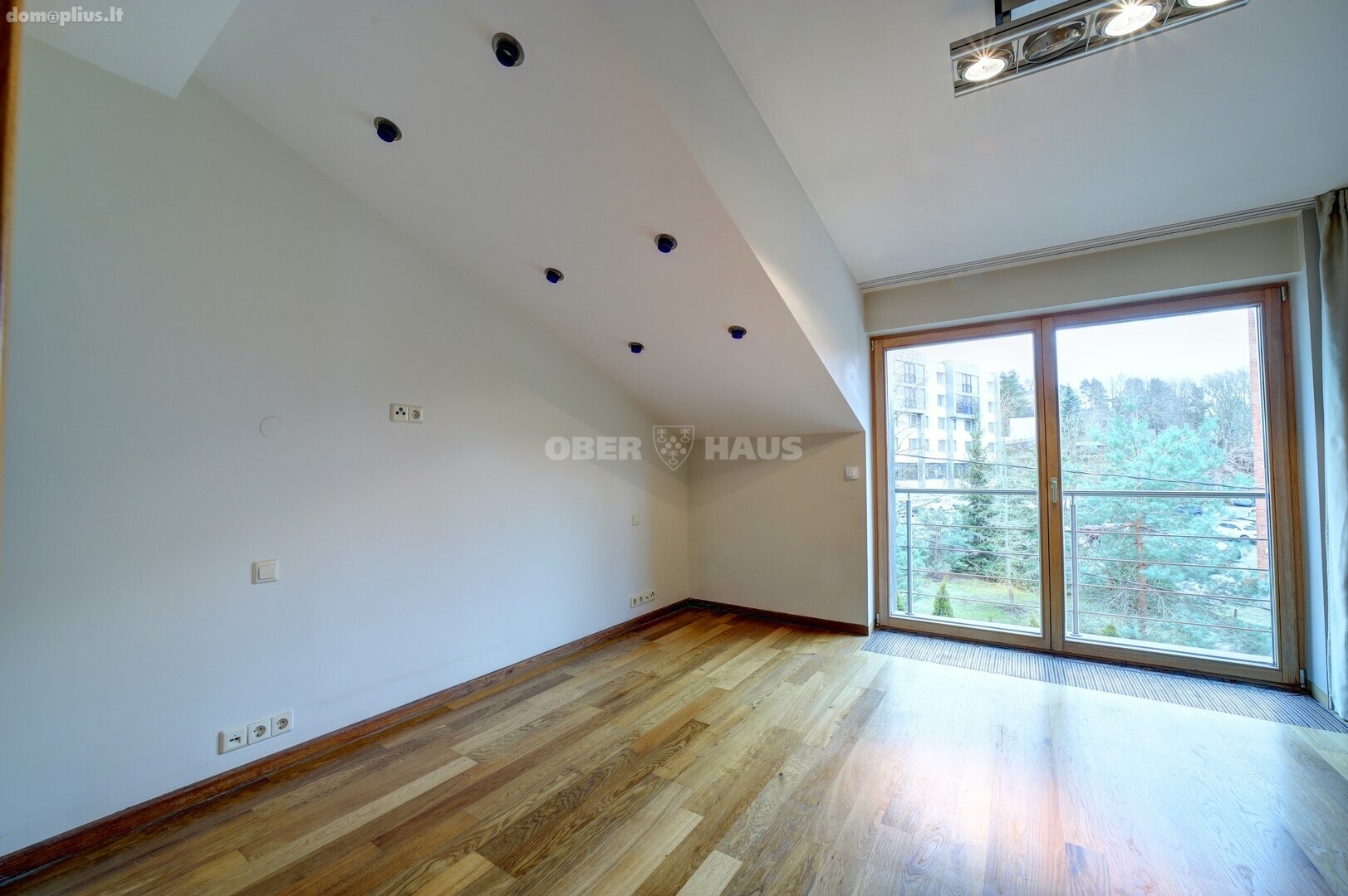 4 kambarių buto nuoma Vilniuje, Antakalnyje, Bistryčios g.