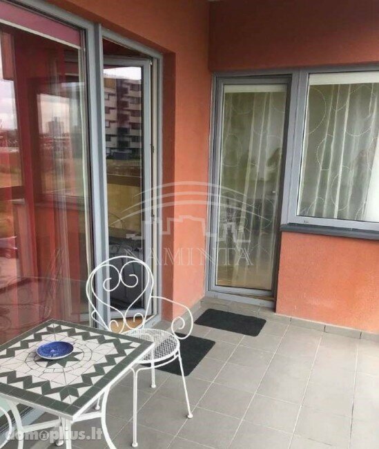 Parduodamas 2 kambarių butas Klaipėdoje, Vėtrungėje, Birutės g.
