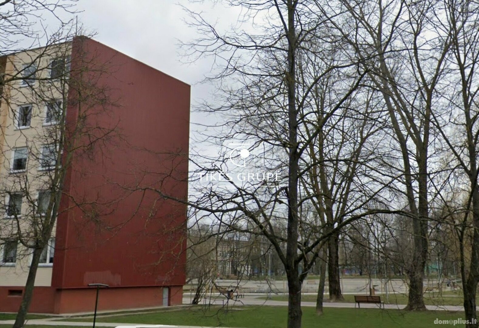 Parduodamas 2 kambarių butas Klaipėdoje, Vėtrungėje, Paryžiaus Komunos g.