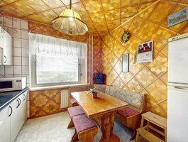 Parduodamas 3 kambarių butas Vilniuje, Šeškinėje, Gelvonų g.