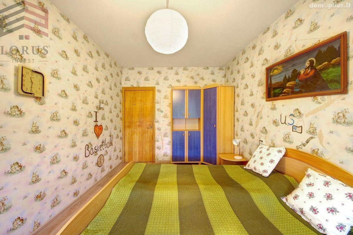Parduodamas 3 kambarių butas Vilniuje, Šeškinėje, Gelvonų g.