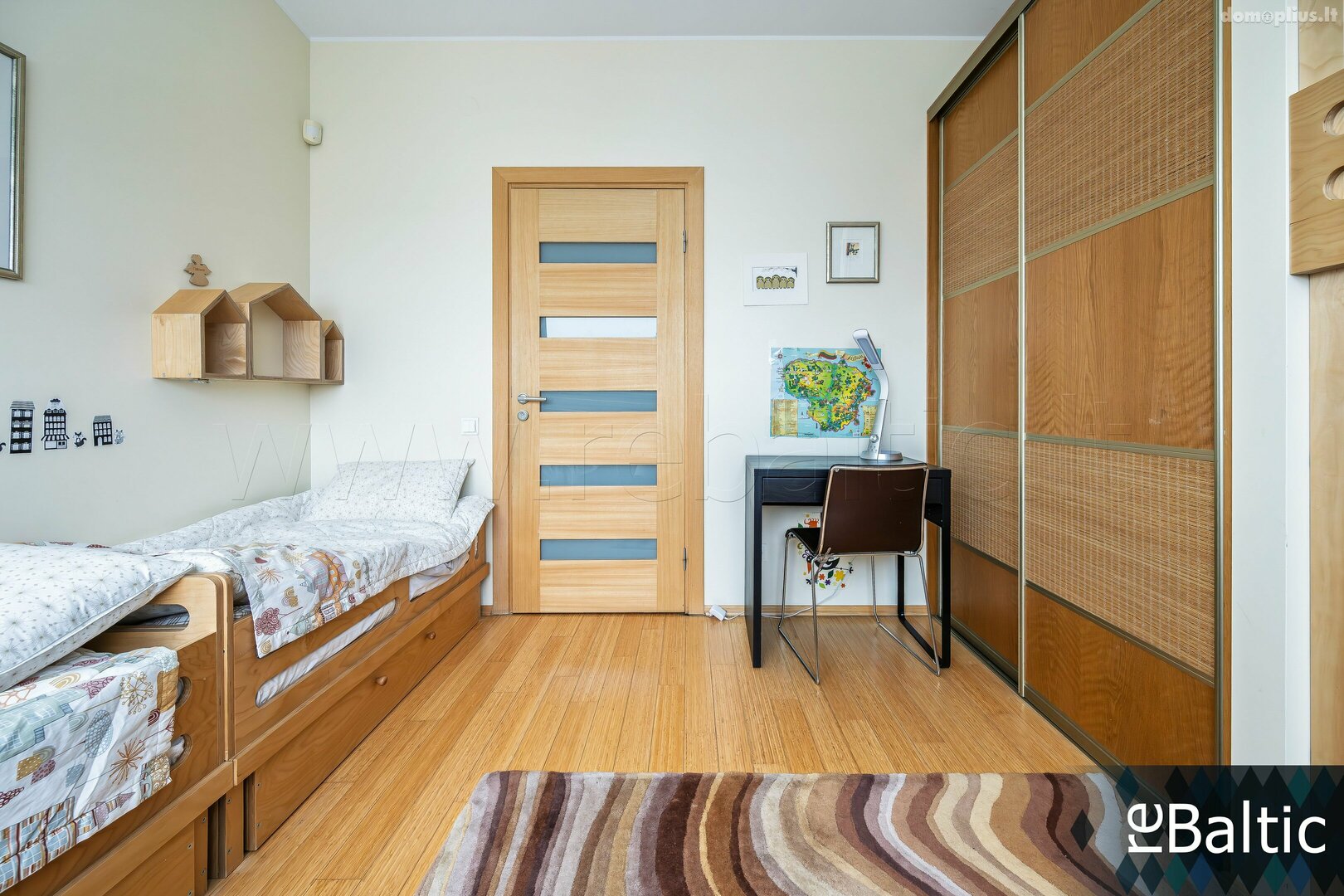 Продается 4 комнатная квартира Vilniuje, Santariškėse, Santariškių g.