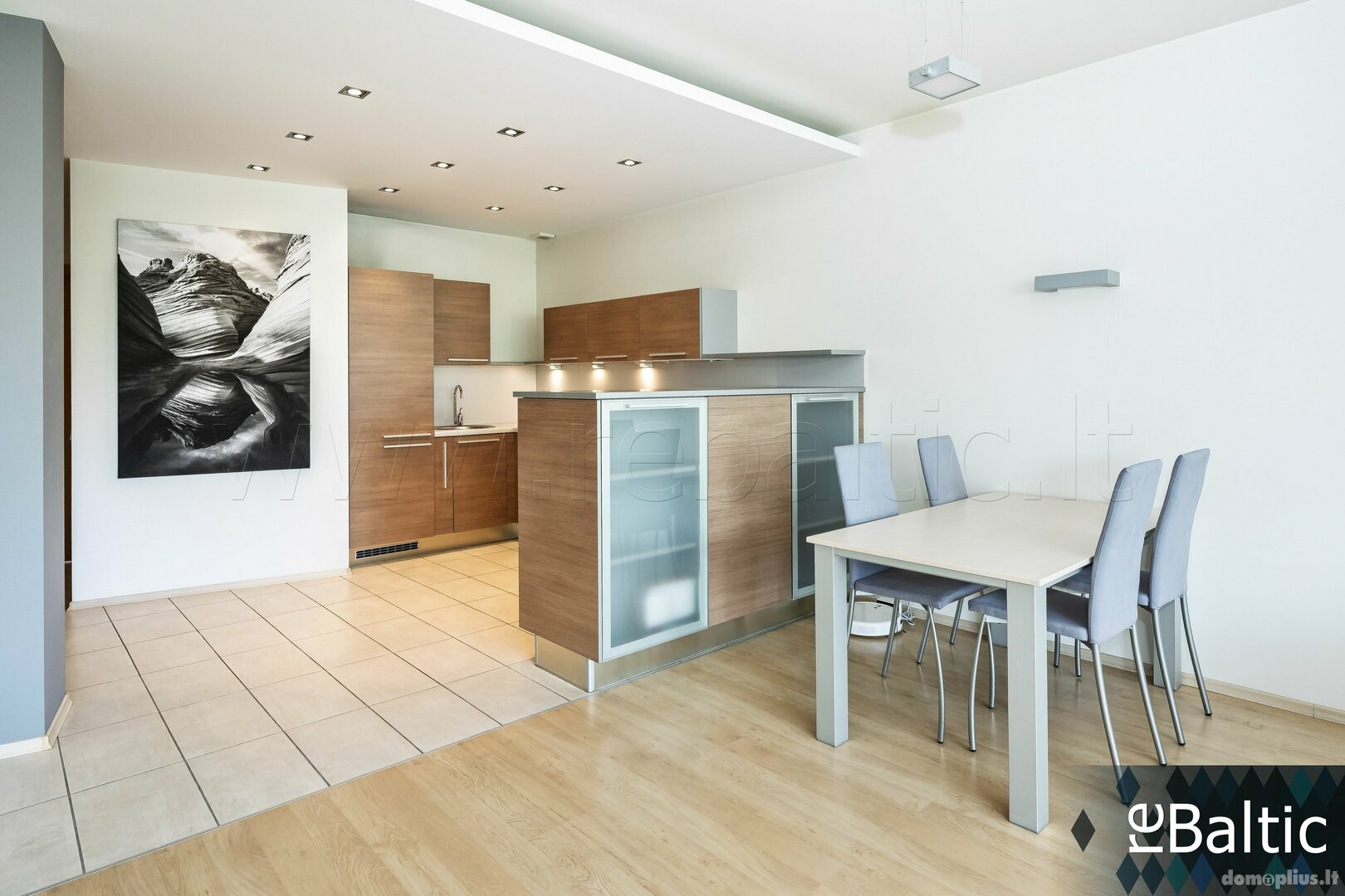 2 rooms apartment for sell Vilniuje, Naujamiestyje, S. Konarskio g.