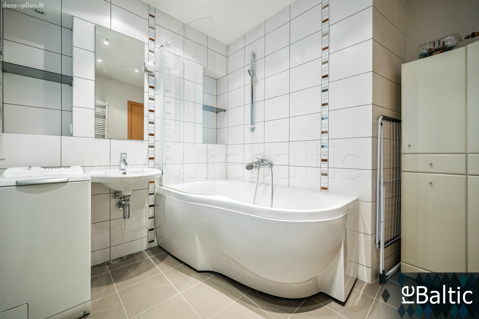 2 rooms apartment for sell Vilniuje, Naujamiestyje, S. Konarskio g.