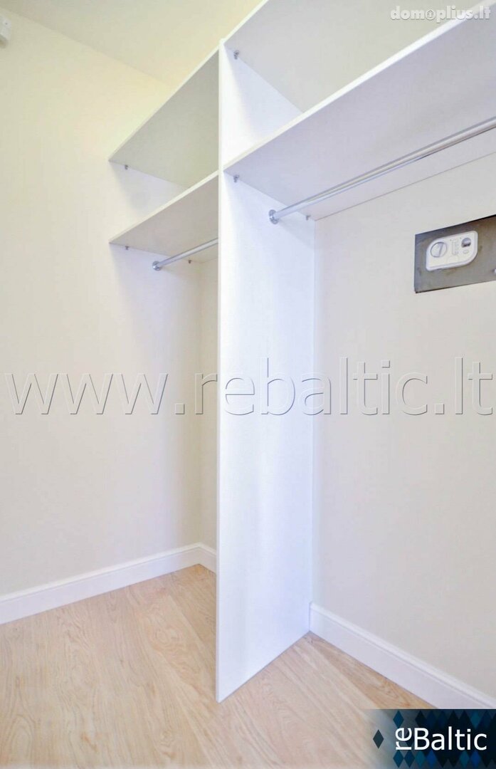 3 rooms apartment for rent Vilniuje, Senamiestyje, J. Basanavičiaus g.