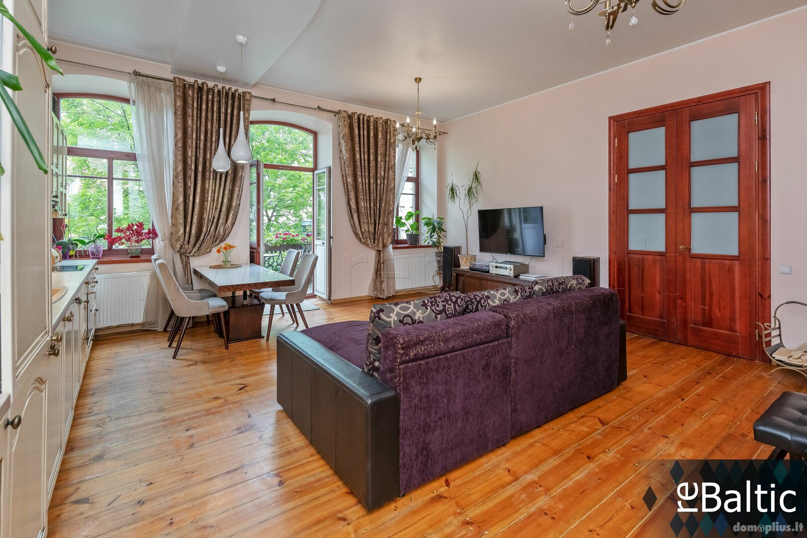 3 rooms apartment for sell Vilniuje, Senamiestyje, M. Daukšos g.