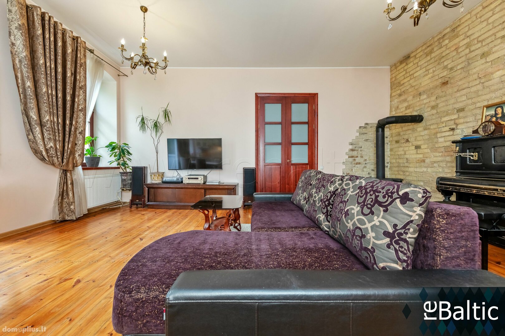3 rooms apartment for sell Vilniuje, Senamiestyje, M. Daukšos g.