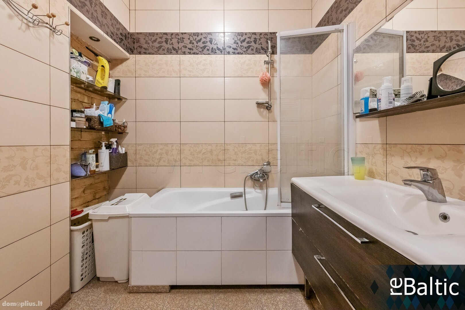 3 rooms apartment for sell Vilniuje, Senamiestyje, M. Daukšos g.