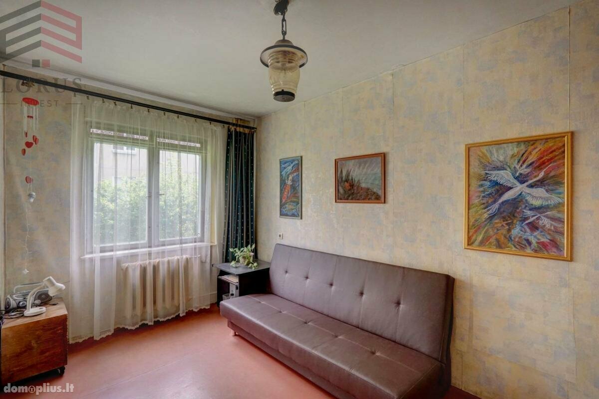 3 rooms apartment for sell Vilniuje, Naujamiestyje, Savanorių pr.