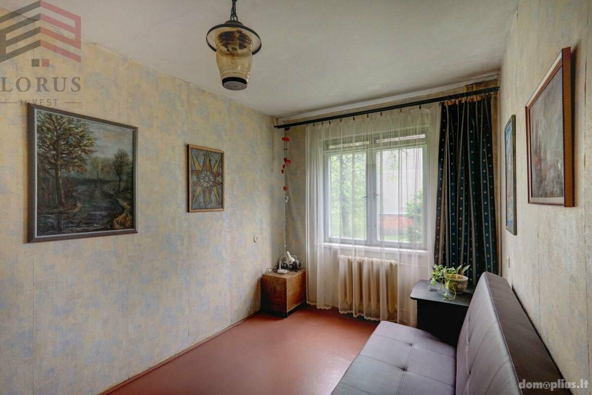 3 rooms apartment for sell Vilniuje, Naujamiestyje, Savanorių pr.