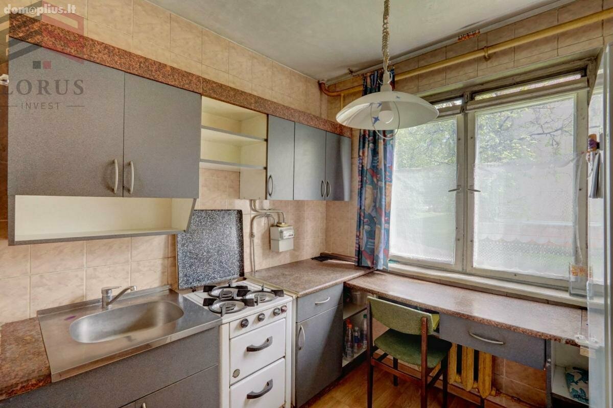 3 rooms apartment for sell Vilniuje, Naujamiestyje, Savanorių pr.