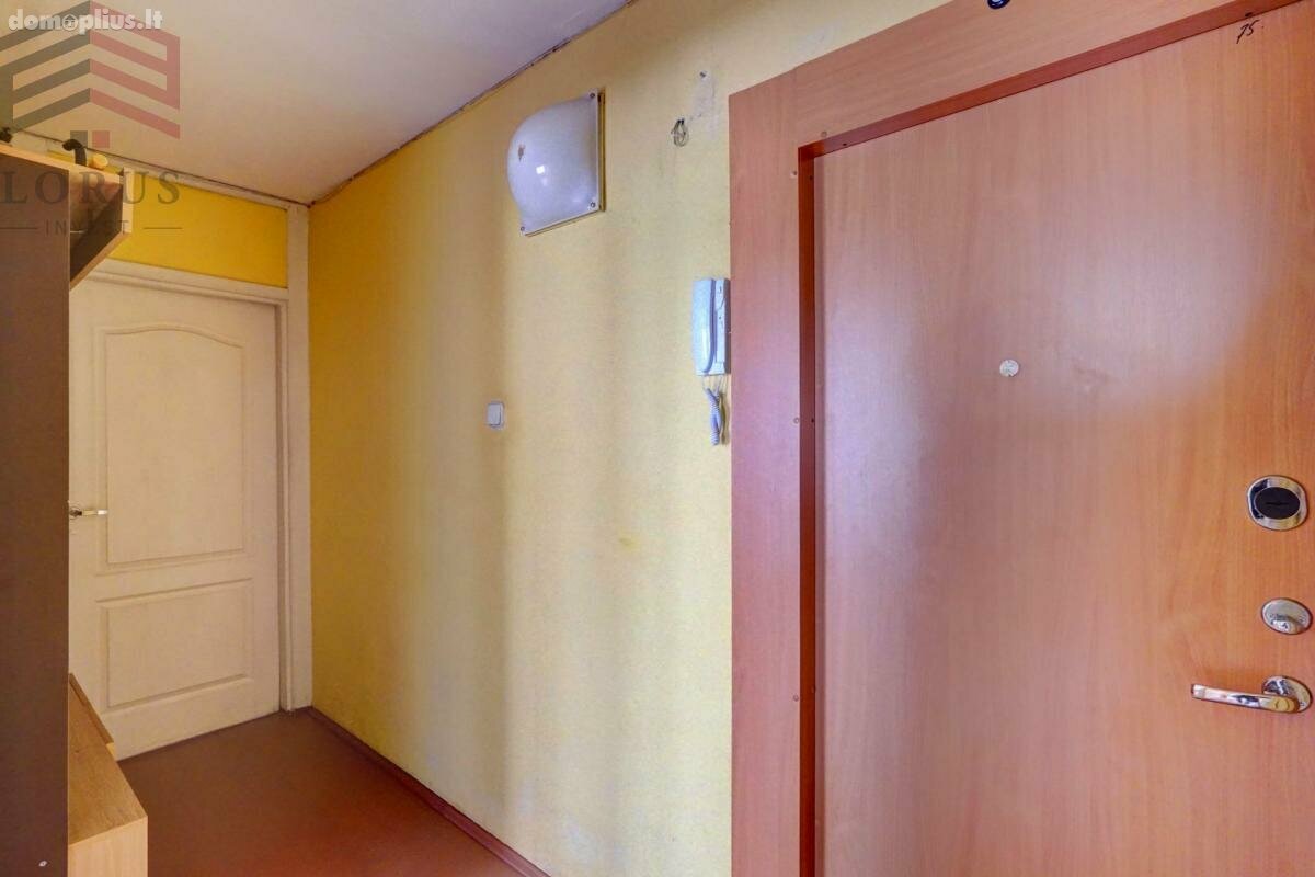 3 rooms apartment for sell Vilniuje, Naujamiestyje, Savanorių pr.