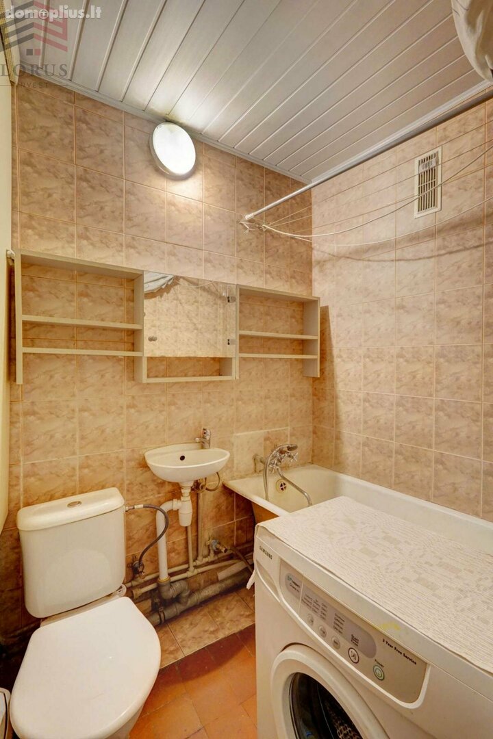 3 rooms apartment for sell Vilniuje, Naujamiestyje, Savanorių pr.