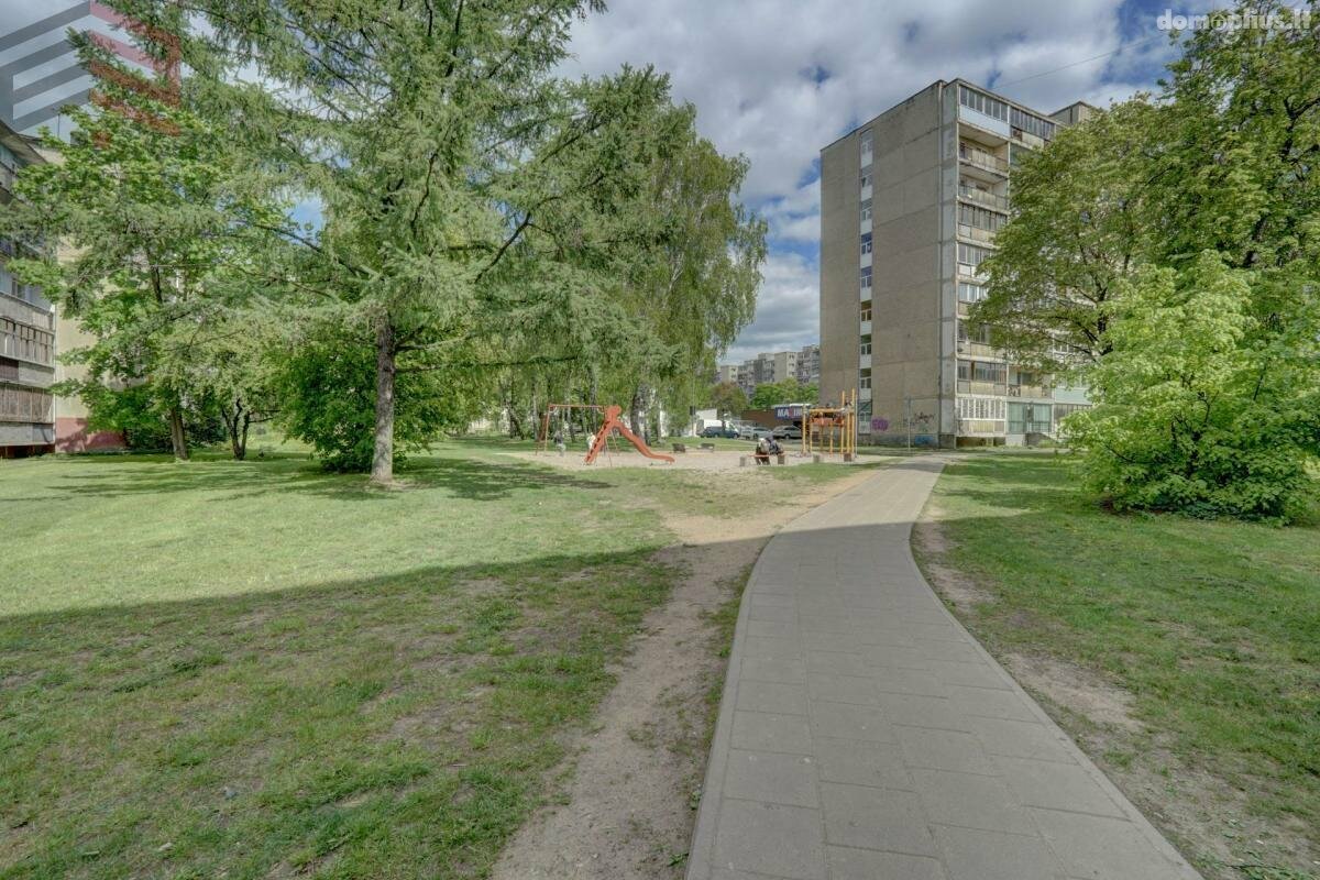 3 rooms apartment for sell Vilniuje, Naujamiestyje, Savanorių pr.