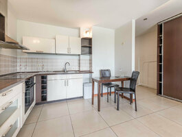 2 rooms apartment for sell Vilniuje, Karoliniškėse, Algimanto Petro Kavoliuko g.