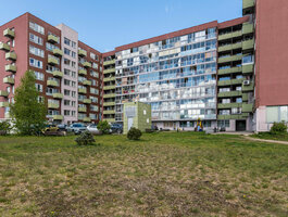 2 rooms apartment for sell Vilniuje, Karoliniškėse, Algimanto Petro Kavoliuko g.