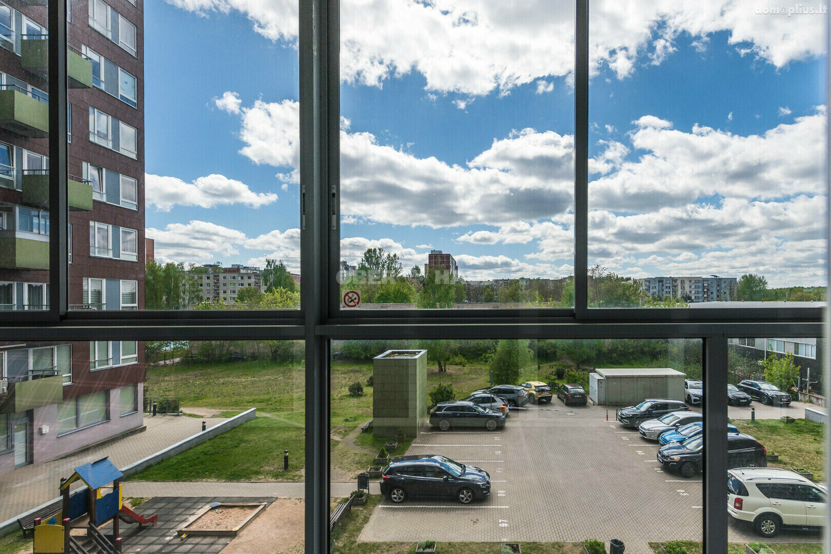 2 rooms apartment for sell Vilniuje, Karoliniškėse, Algimanto Petro Kavoliuko g.