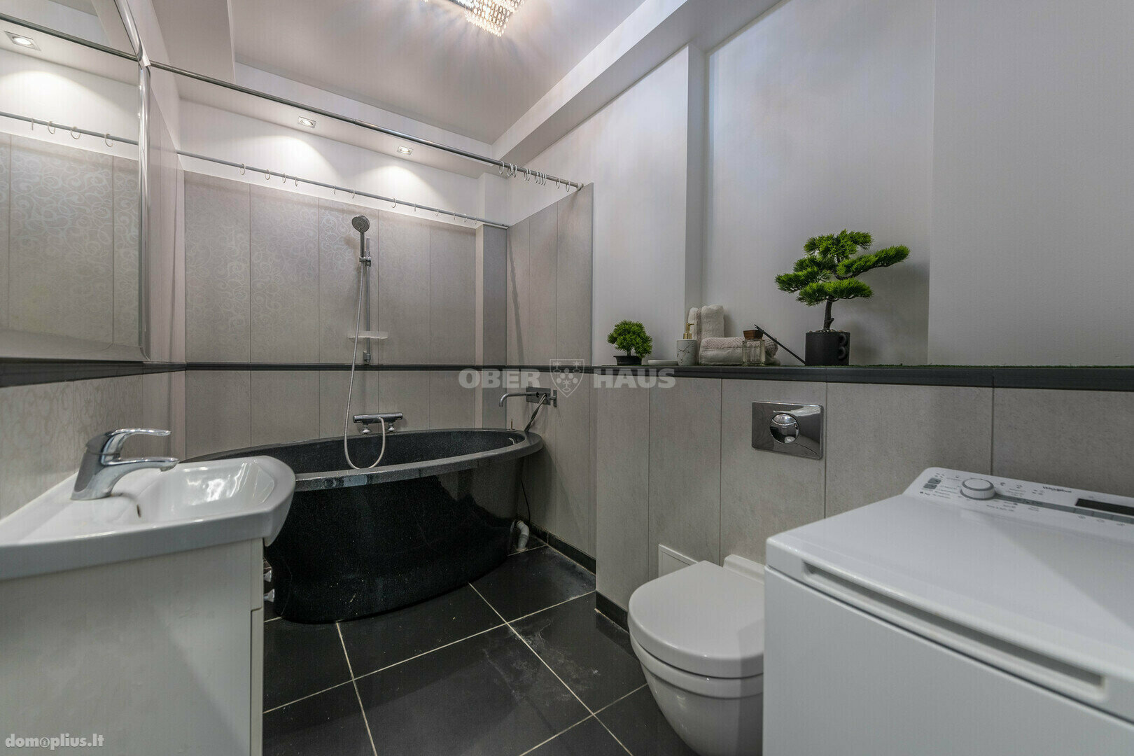 2 rooms apartment for sell Vilniuje, Karoliniškėse, Algimanto Petro Kavoliuko g.