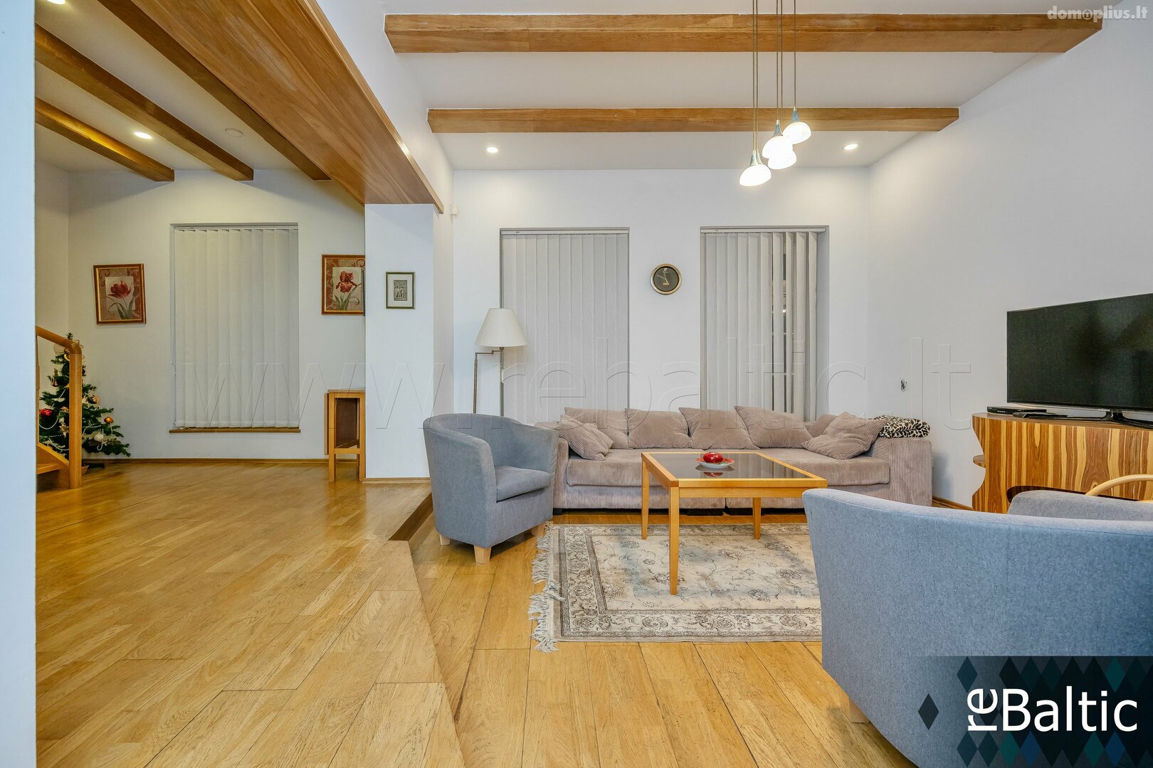 Продается 5 комнатная квартира Vilniuje, Senamiestyje, Bernardinų g.