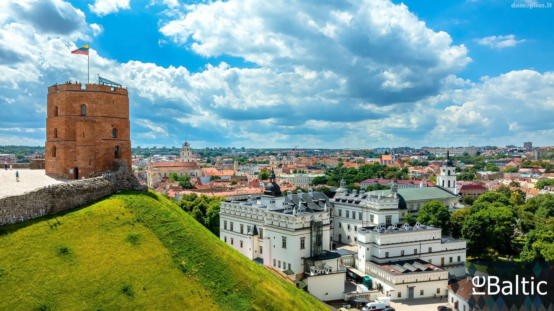 Продается 5 комнатная квартира Vilniuje, Senamiestyje, Bernardinų g.