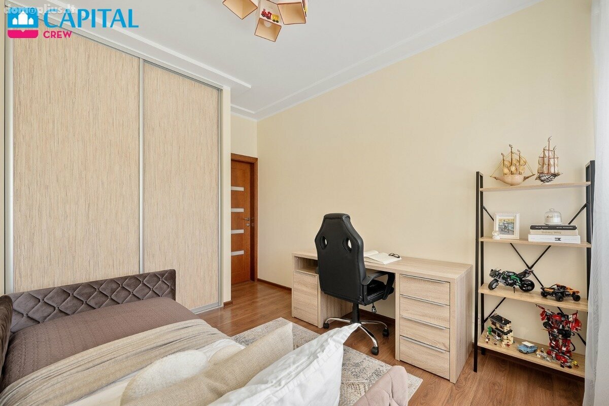 Продается 3 комнатная квартира Vilniuje, Pilaitėje, Priegliaus g.