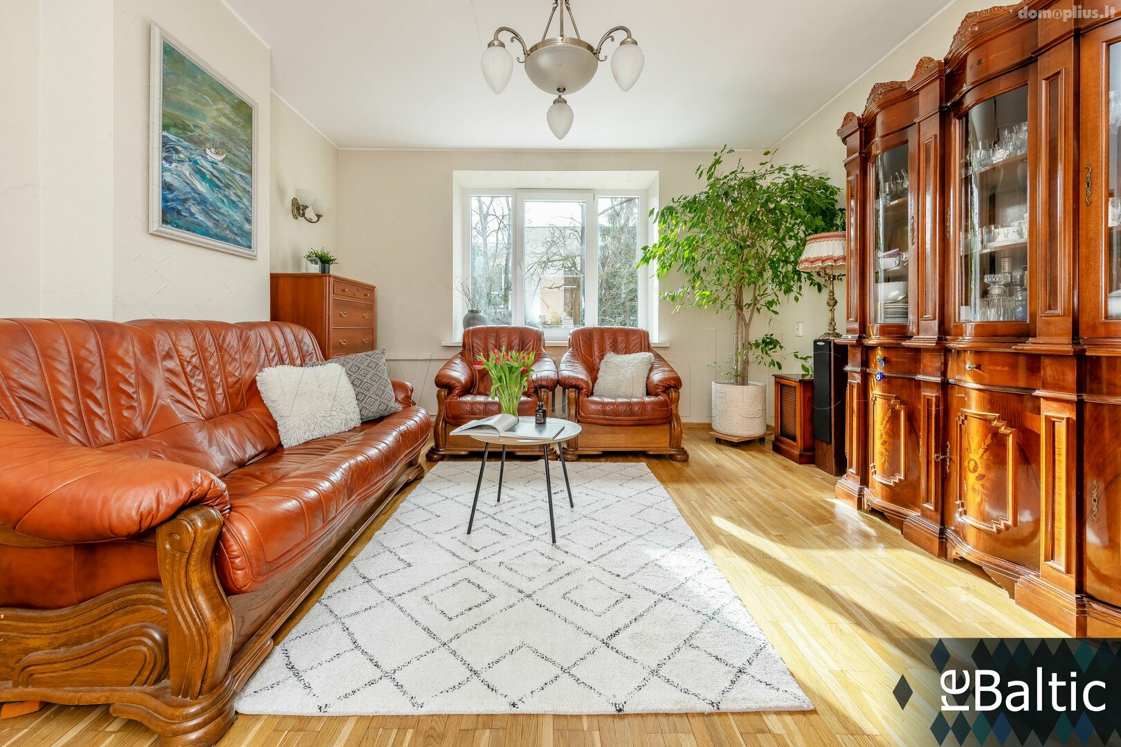 Продается 3 комнатная квартира Vilniuje, Senamiestyje, M. Dobužinskio g.