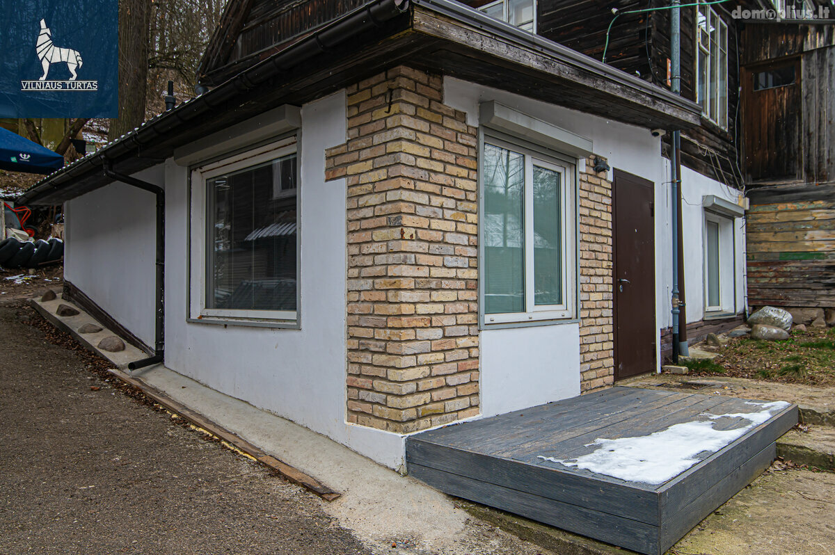 Parduodamas 3 kambarių butas Vilniuje, Užupyje, Krivių g.