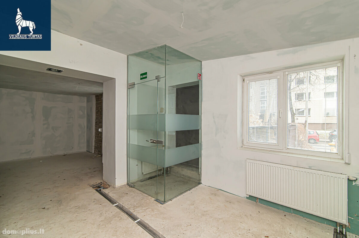 Parduodamas 3 kambarių butas Vilniuje, Užupyje, Krivių g.