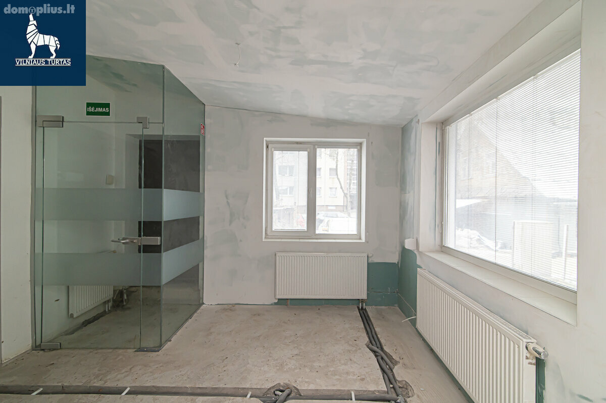 Parduodamas 3 kambarių butas Vilniuje, Užupyje, Krivių g.