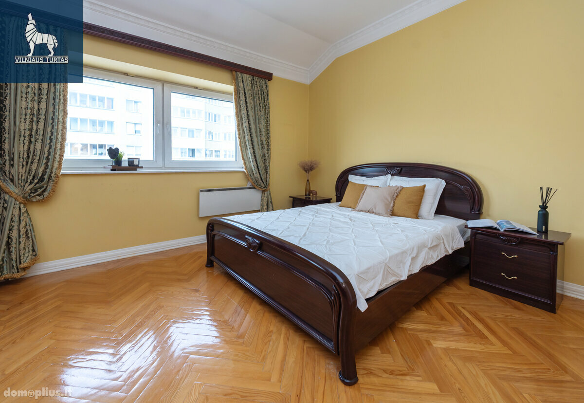 Продается 6 комнатная квартира Vilniuje, Pašilaičiuose, Laisvės pr.