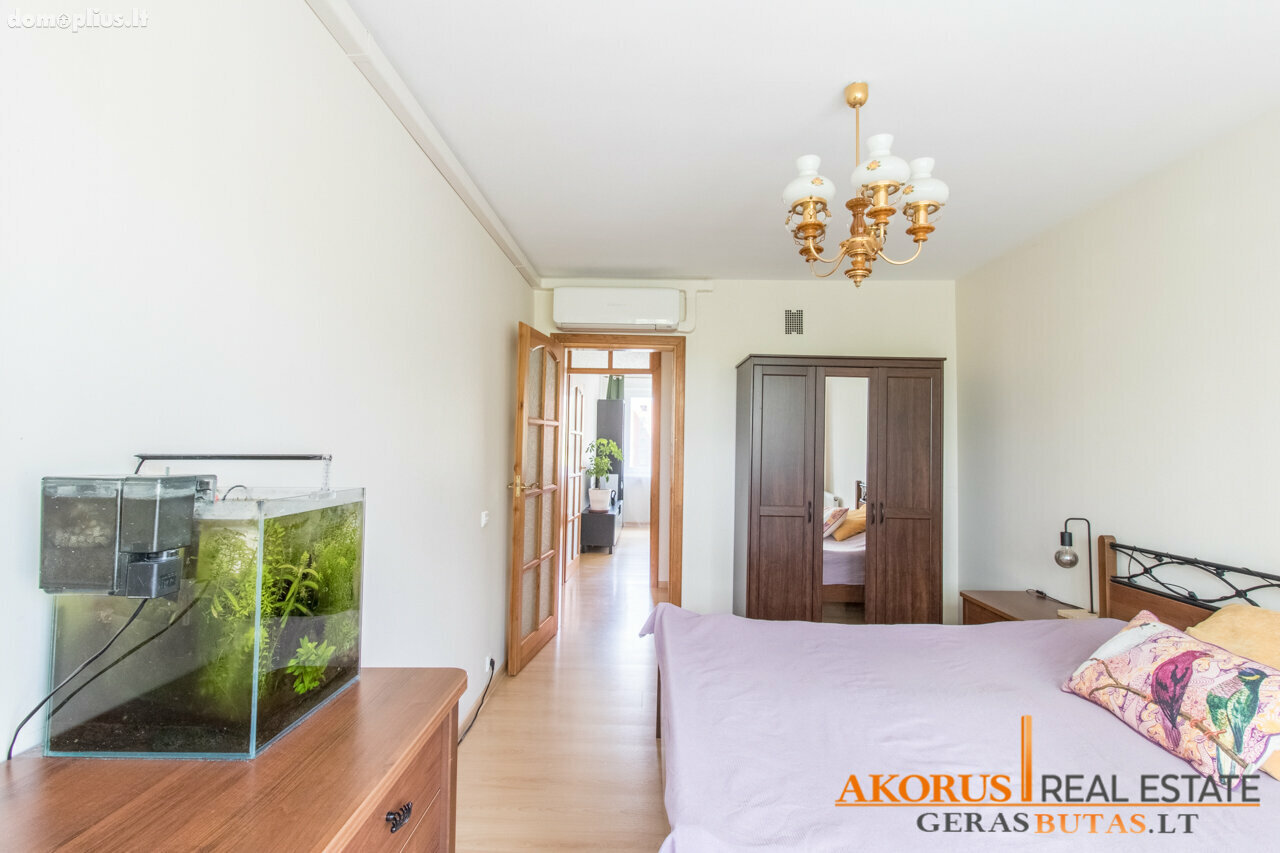 Продается 3 комнатная квартира Vilniuje, Žirmūnuose, Kalvarijų g.